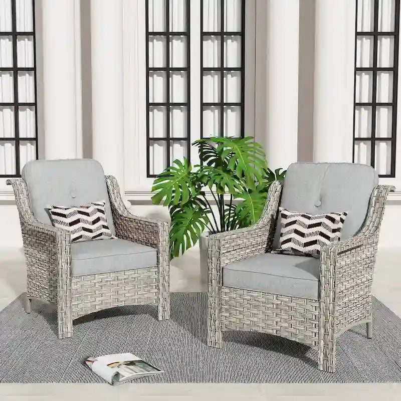 Ensemble de 2 chaises de jardin en rotin tressé à dossier haut - Résine PE tressée à la main - Acier thermolaqué - Coussins inclus